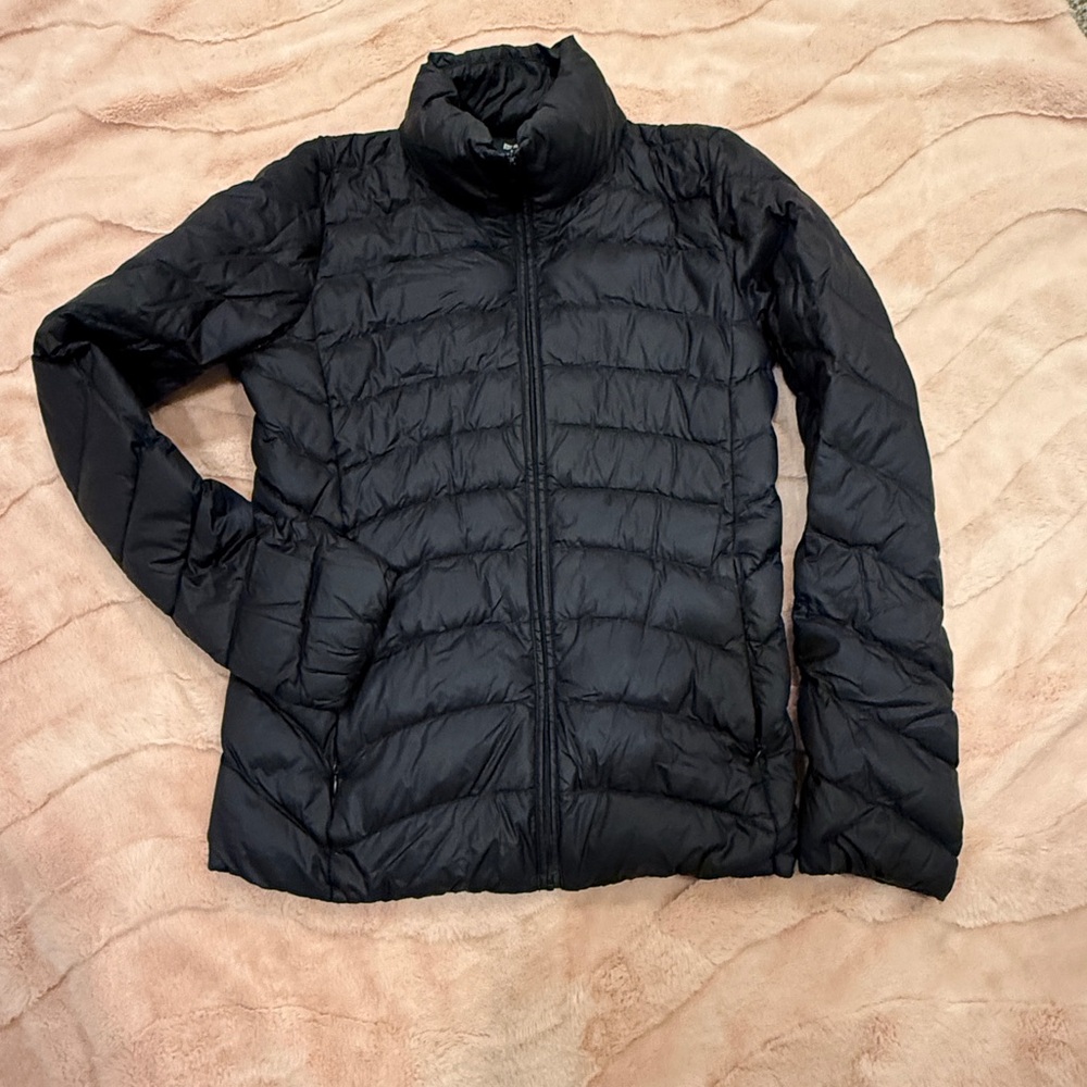 Women's Black Uniqlo Puffer Jacket